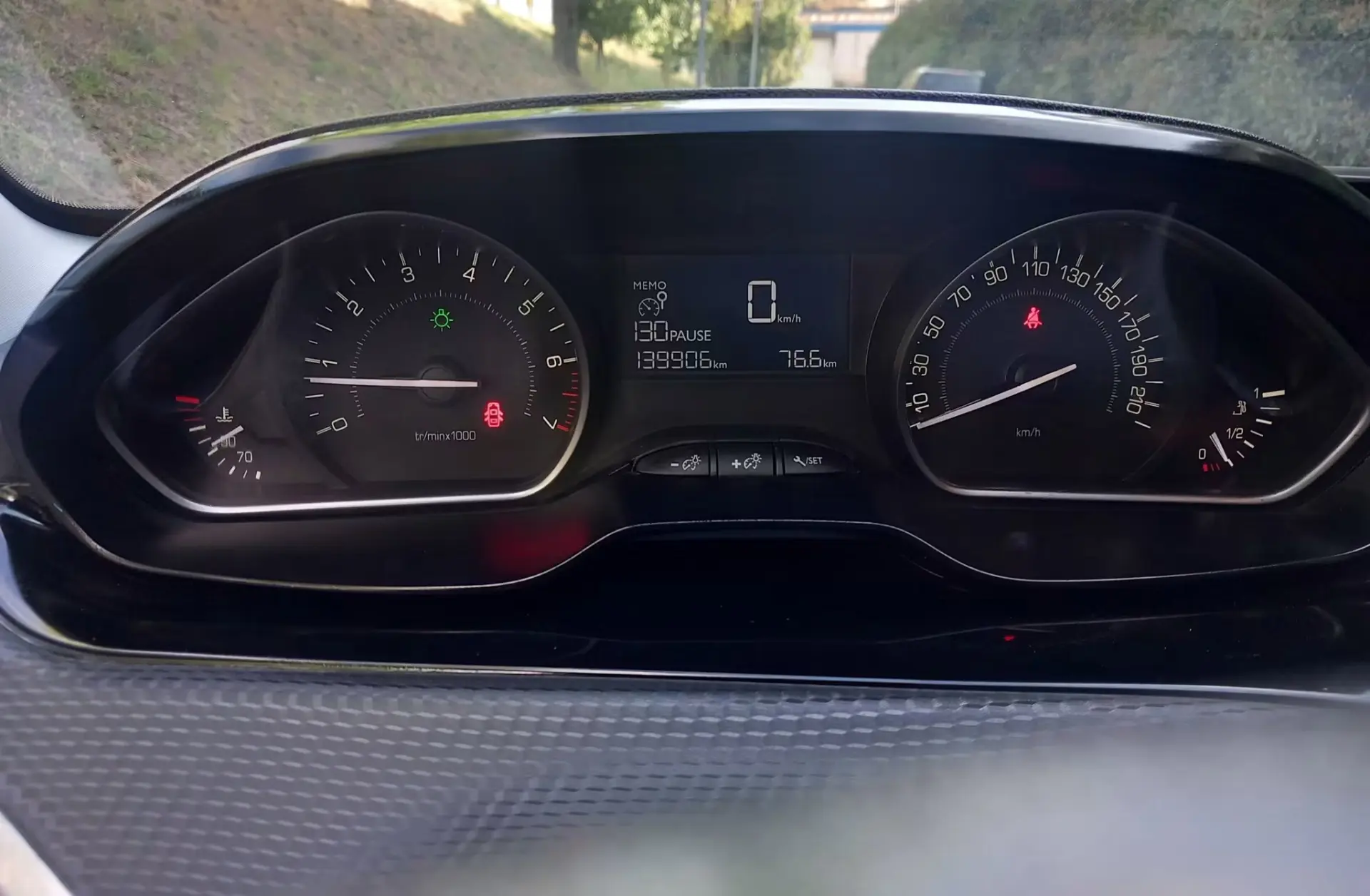 Peugeot 208 1.2 PureTech Style 19