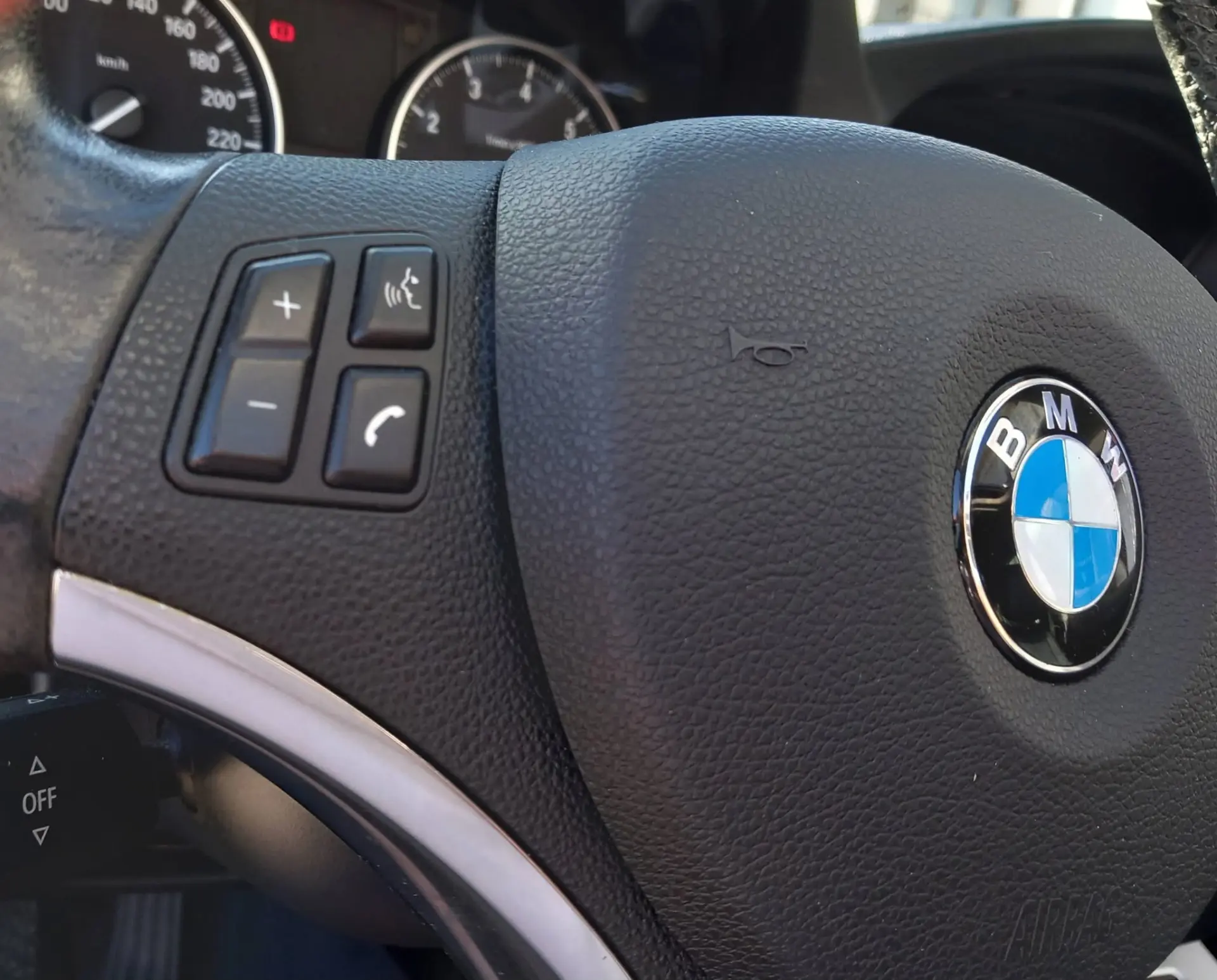 BMW 320 i Coupe 20