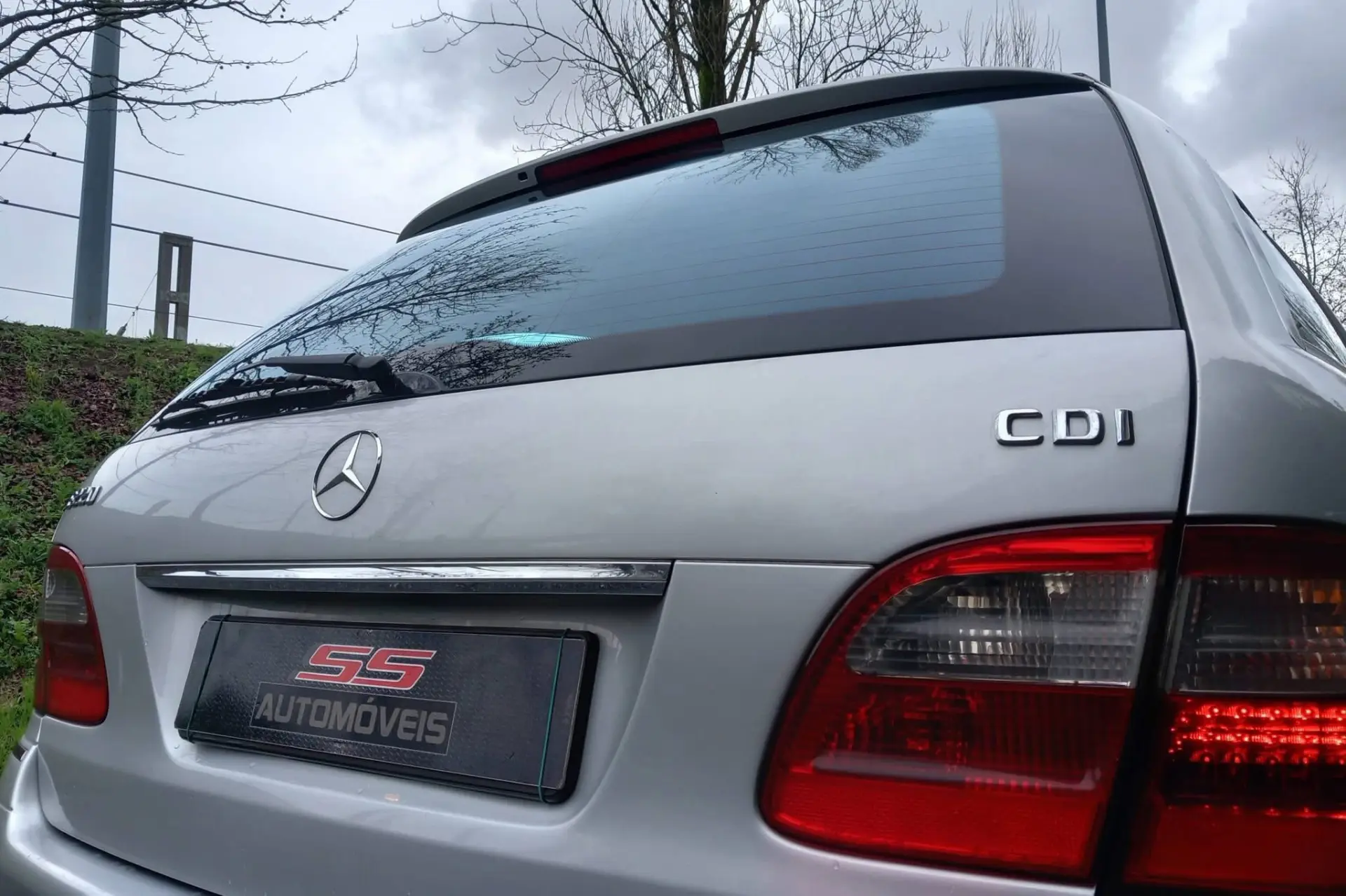 Mercedes-Benz E 220 CDi Avantgarde Aut. 6