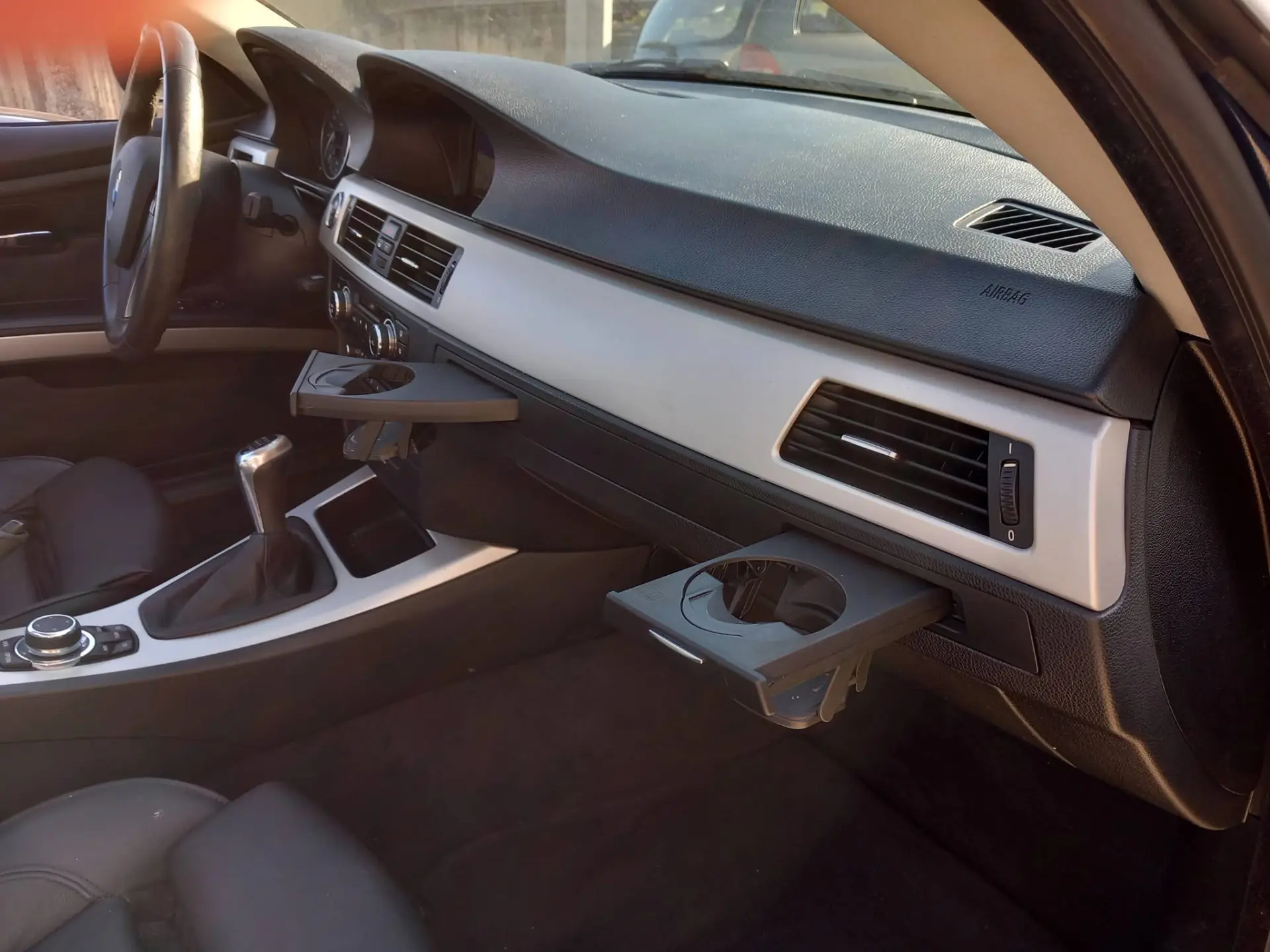 BMW 320 i Coupe 12