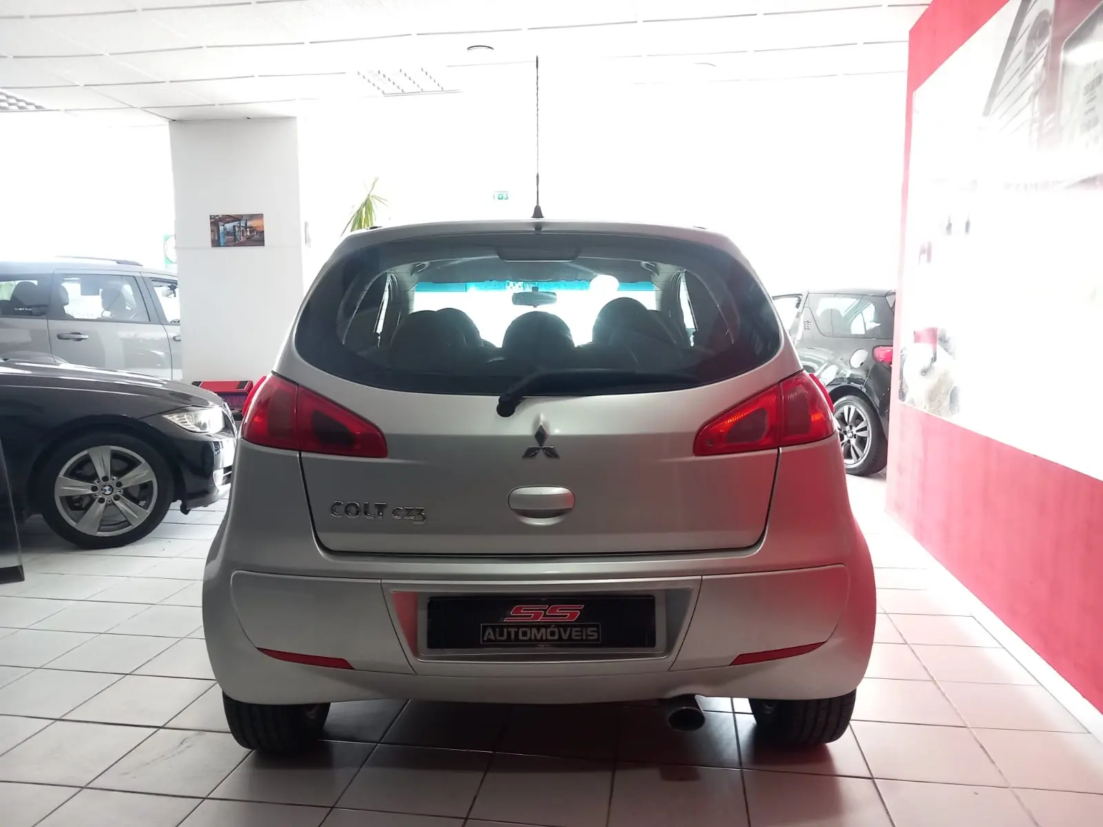 Mitsubishi Colt 1.1 Base 4