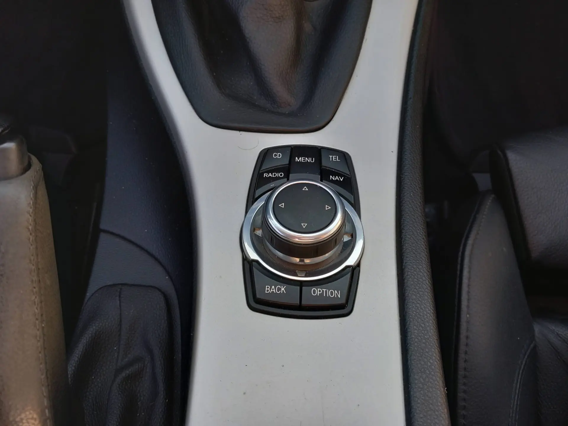 BMW 320 i Coupe 16