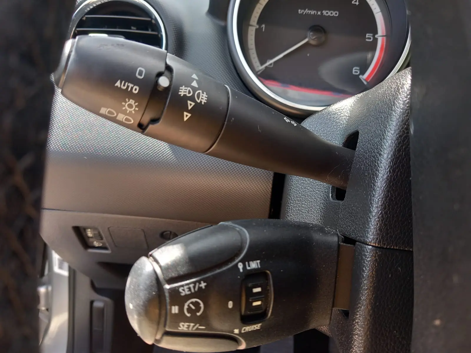 Peugeot 308 1.6 HDi Executive 18