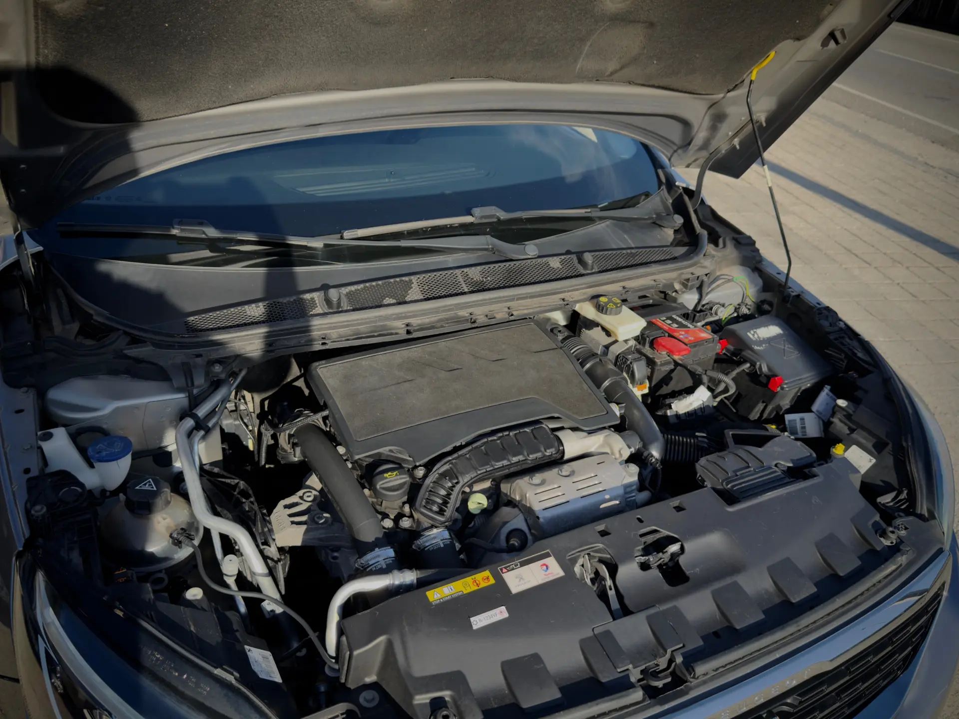 Peugeot 308 1.2 PureTech Allure EAT8 38