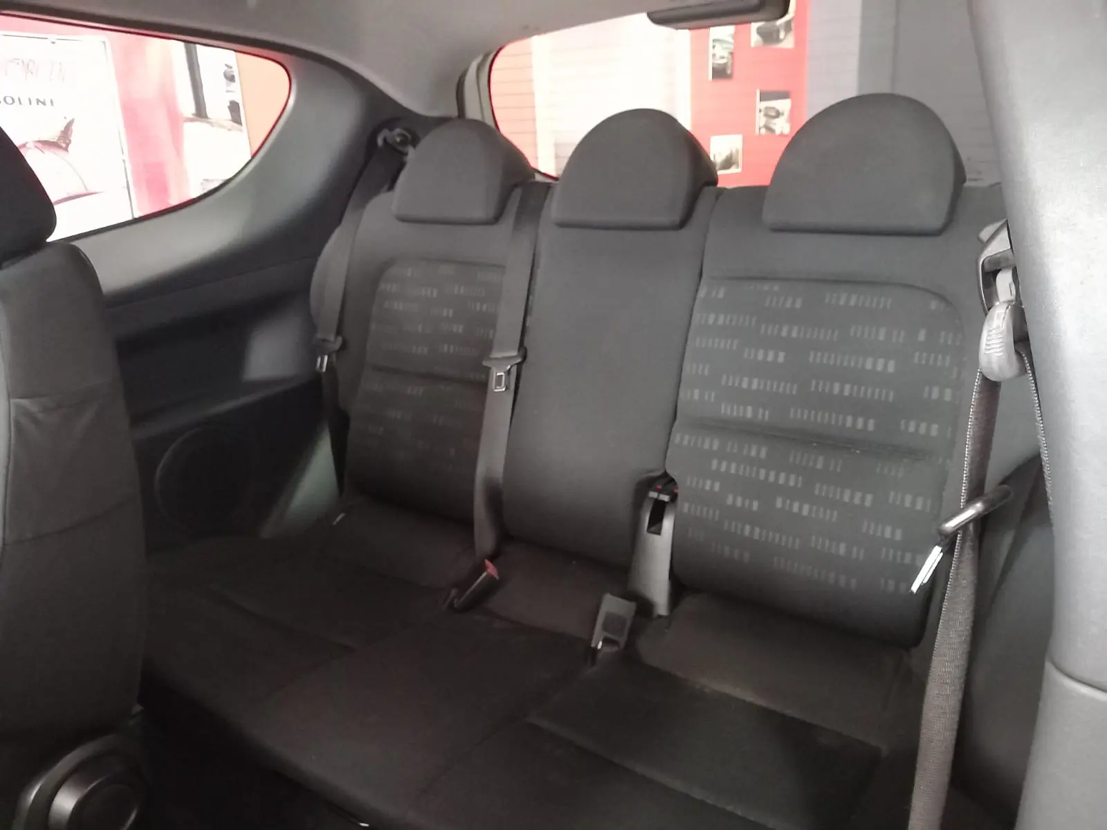 Mitsubishi Colt 1.1 Base 9