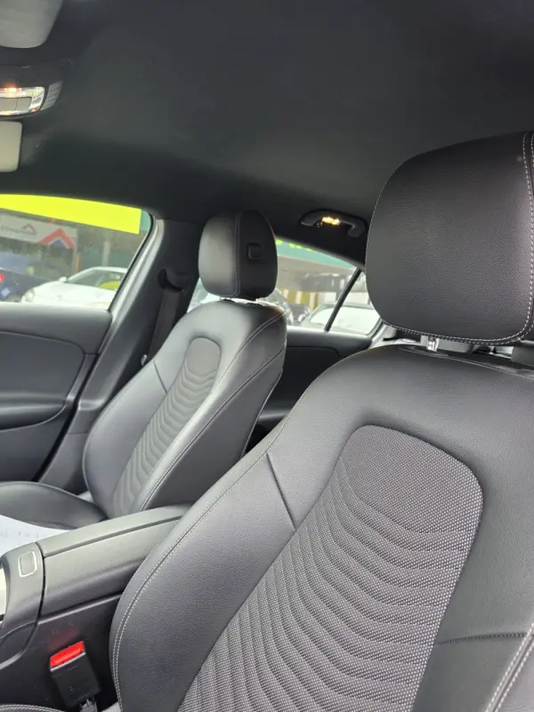 Mercedes-Benz A 180 9