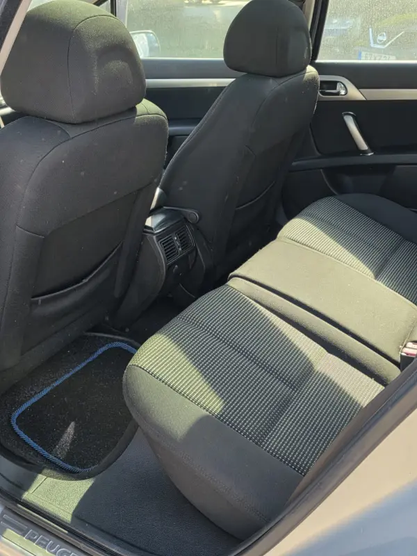 Peugeot 407 1.6 HDi Executive 8