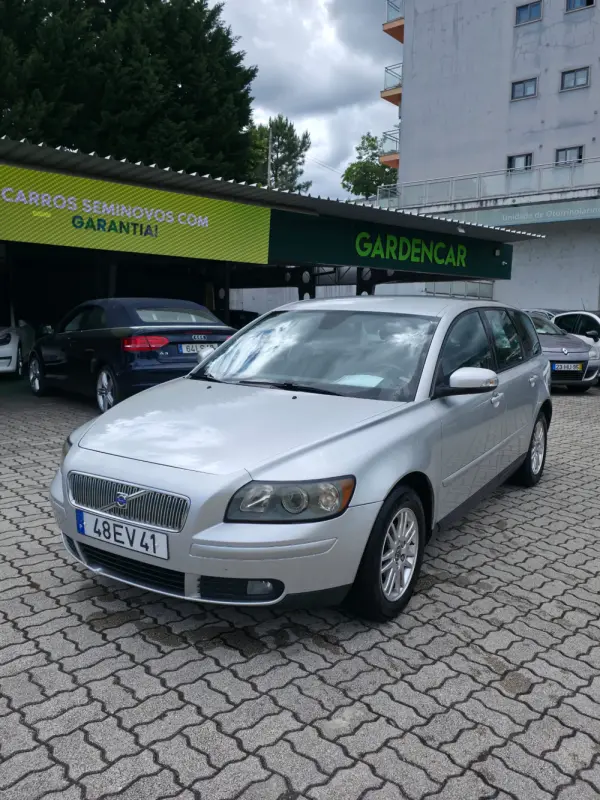 Volvo V50 3