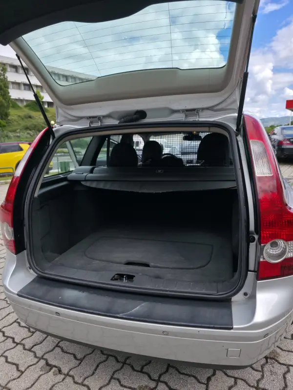 Volvo V50 13