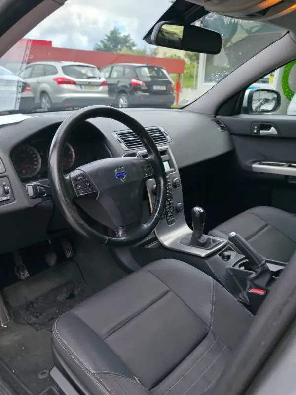 Volvo V50 5