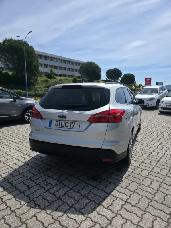 Ford Focus SW Outro 13