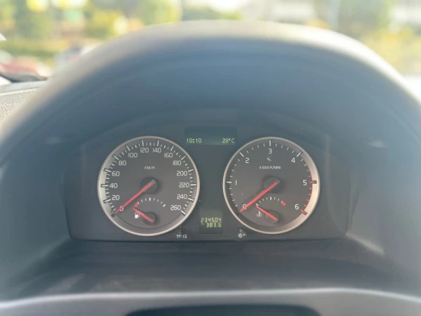 Volvo V50 4