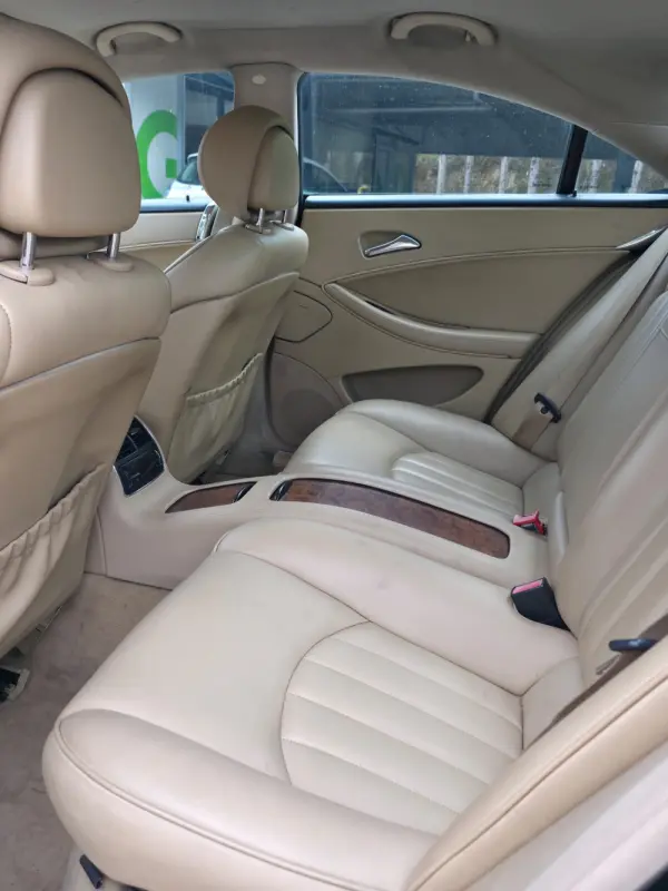 Mercedes-Benz CLS 320 10