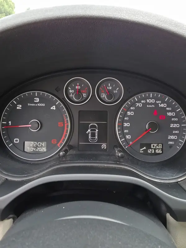 Audi A3 Cabrio 1.6 TDi Attraction 6