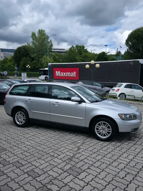 Volvo V50 2