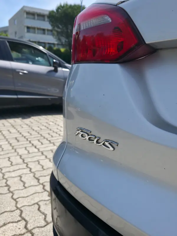 Ford Focus SW Outro 4