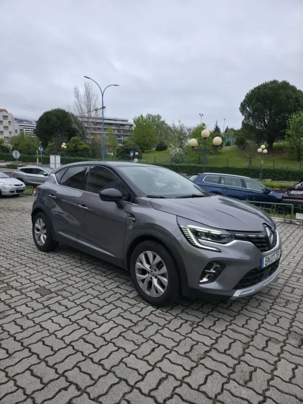Renault Captur E-TECH HYBRID 2
