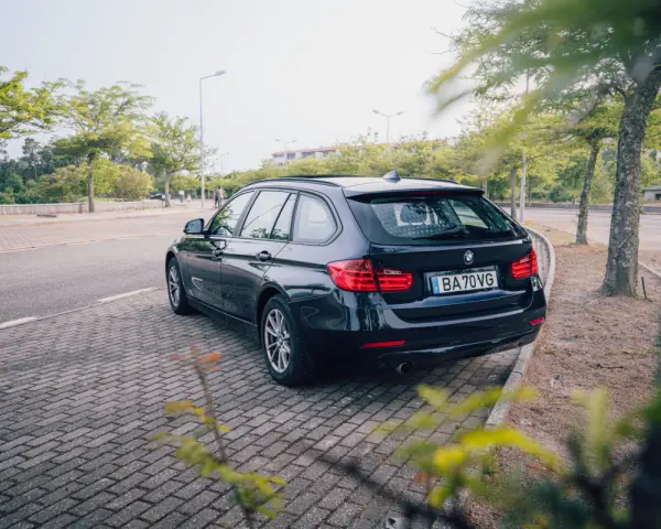 BMW 320 d Touring Aut. Sport Line 9