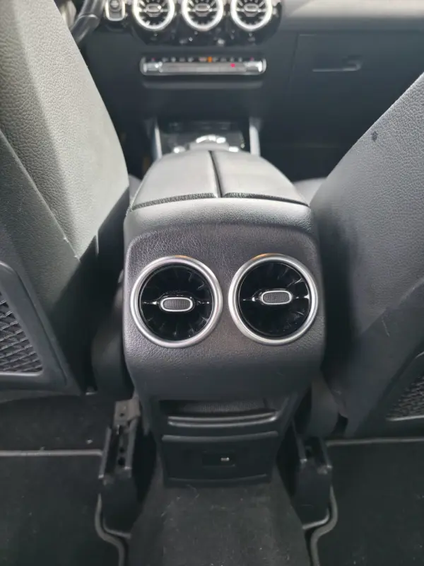 Mercedes-Benz B 250 9