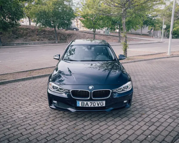 BMW 320 d Touring Aut. Sport Line 2