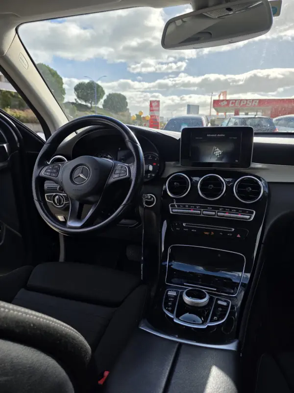 Mercedes-Benz GLC 250 4MATIC 3