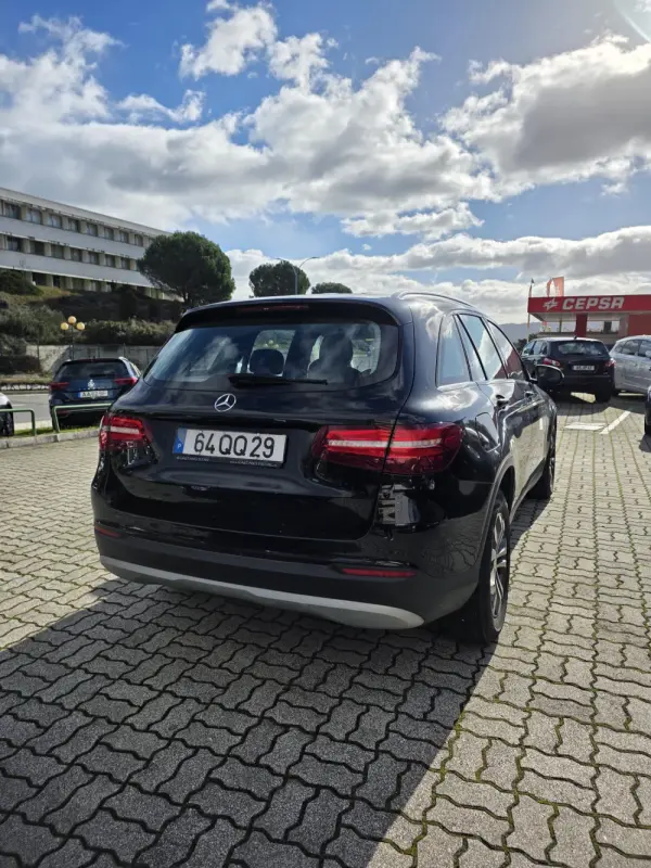 Mercedes-Benz GLC 250 4MATIC 8