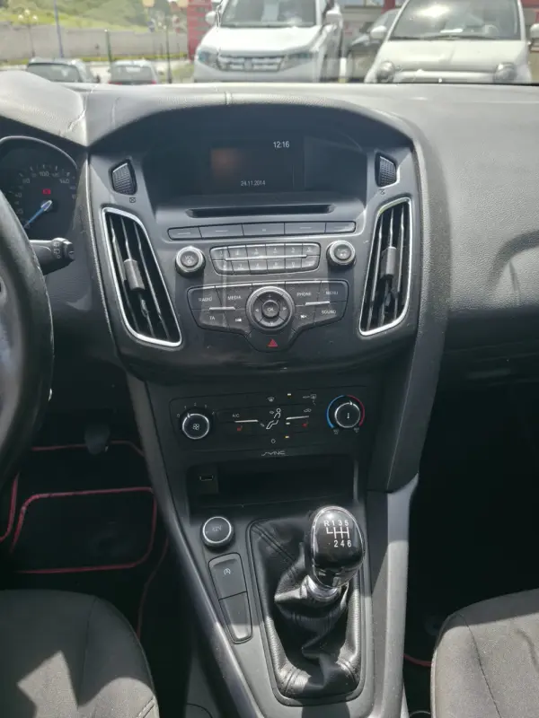 Ford Focus SW Outro 8