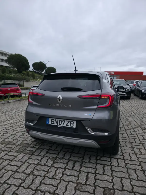 Renault Captur E-TECH HYBRID 14