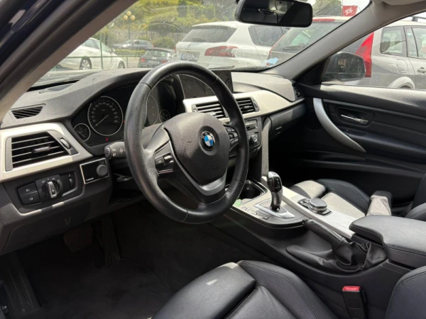 BMW 320 d Touring Aut. Sport Line 3