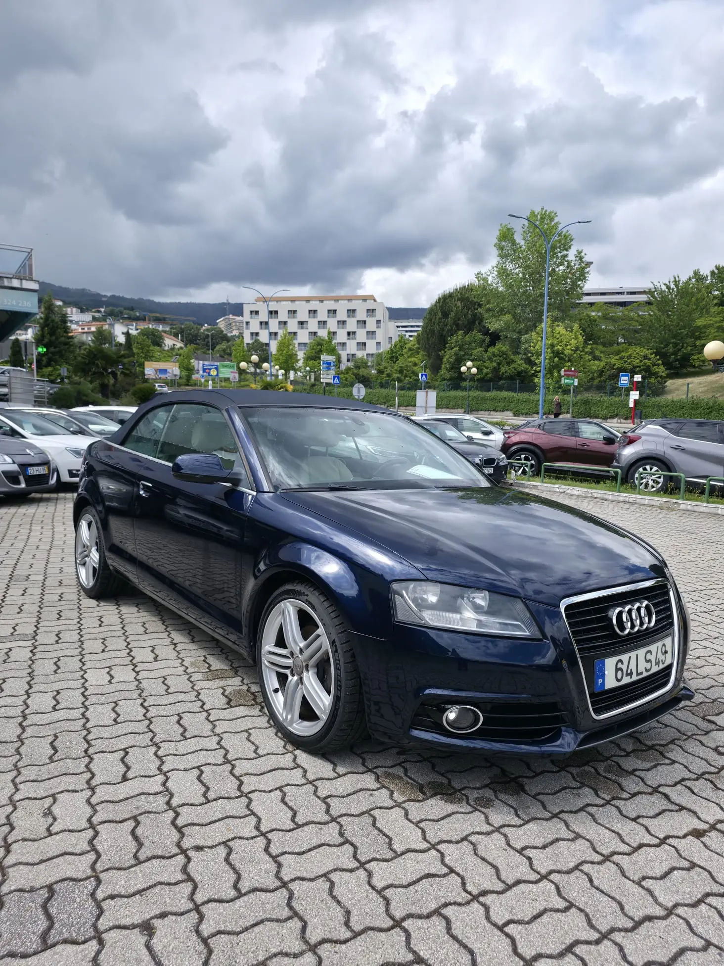 Audi A3 Cabrio 1.6 TDi Attraction 1