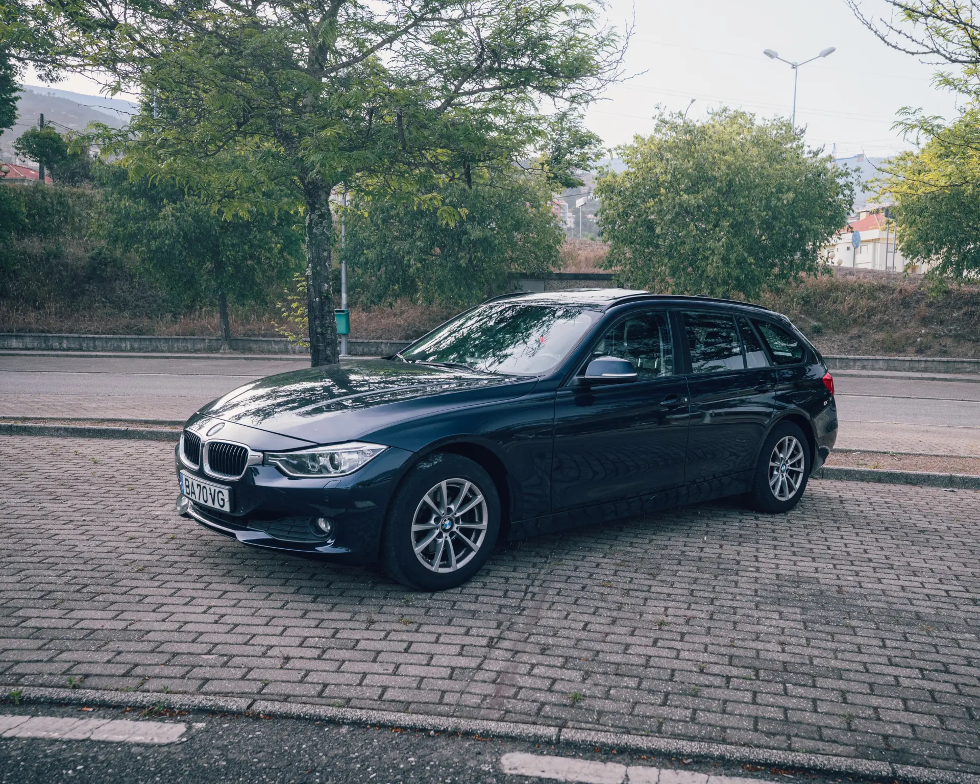 BMW 320 d Touring Aut. Sport Line 1
