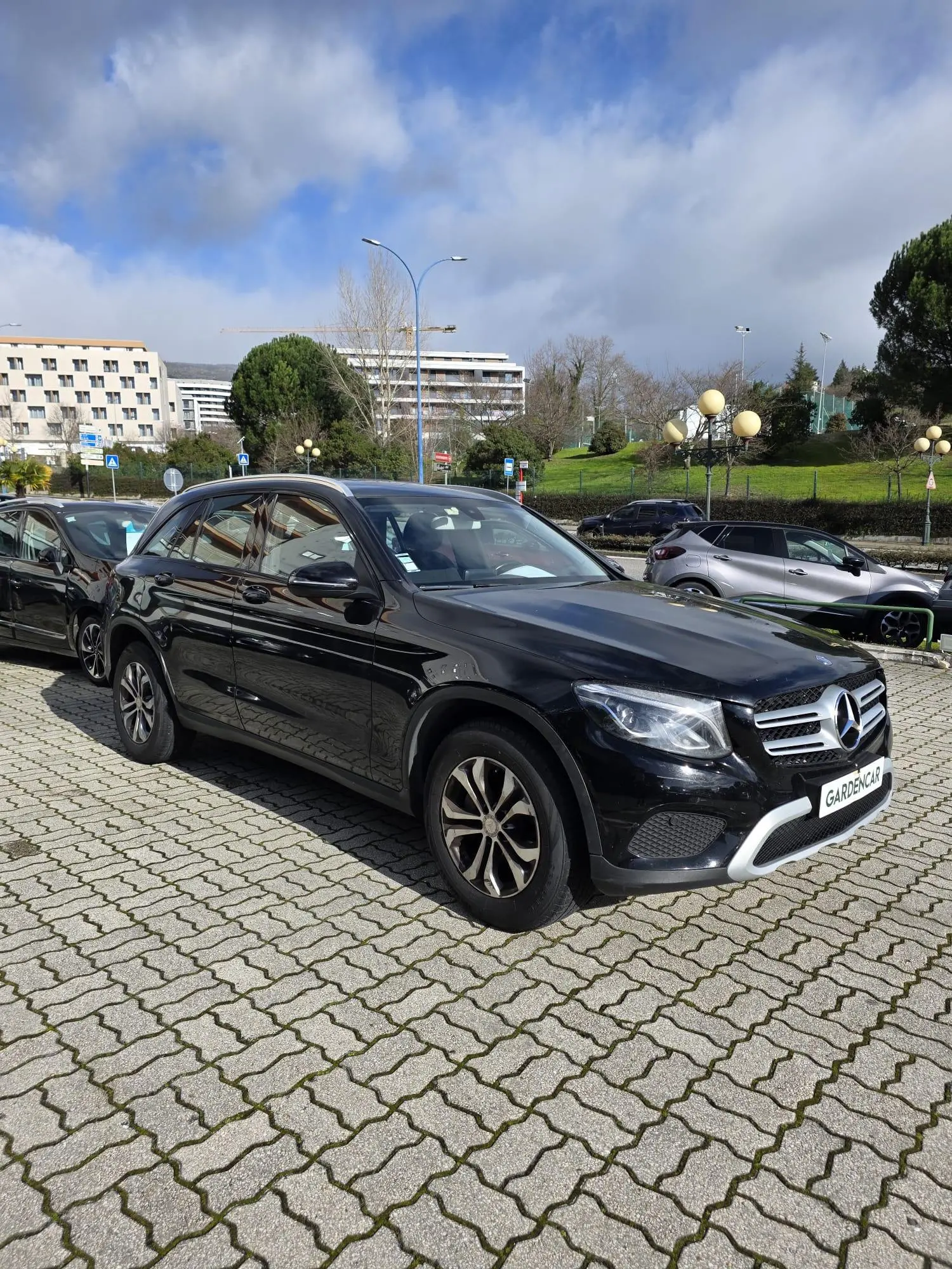 Mercedes-Benz GLC 250 4MATIC 2