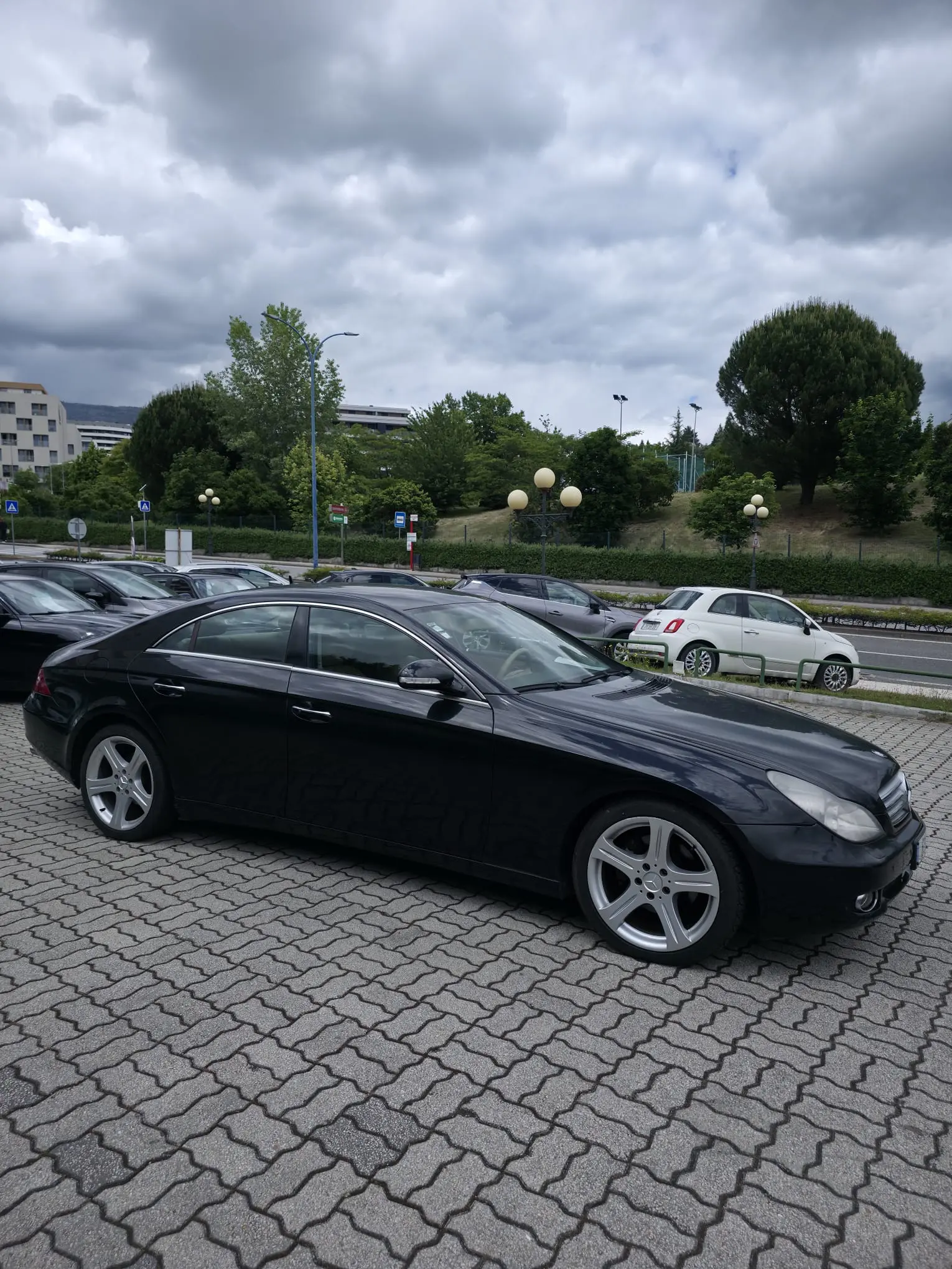 Mercedes-Benz CLS 320 2