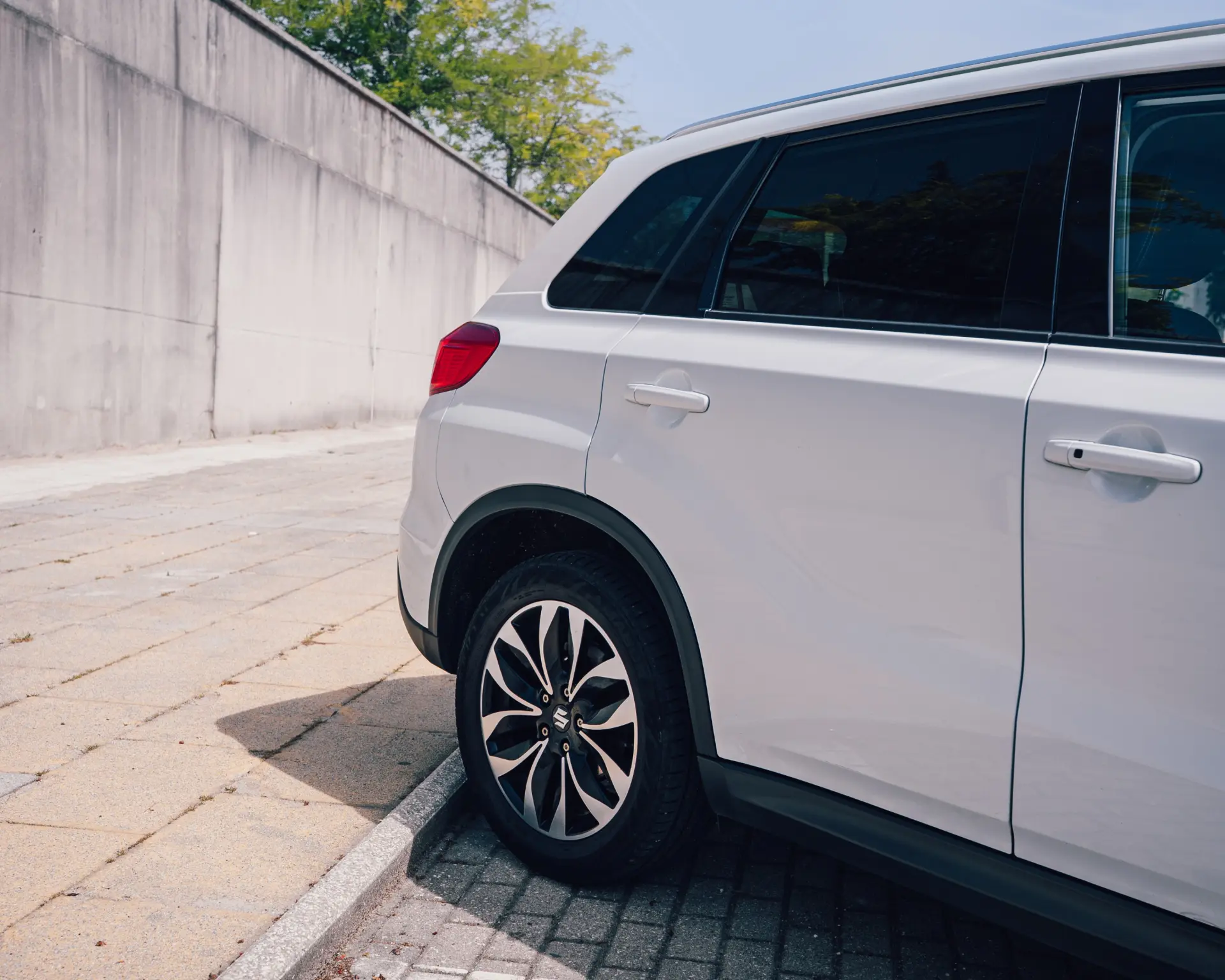 Suzuki Vitara LY 7