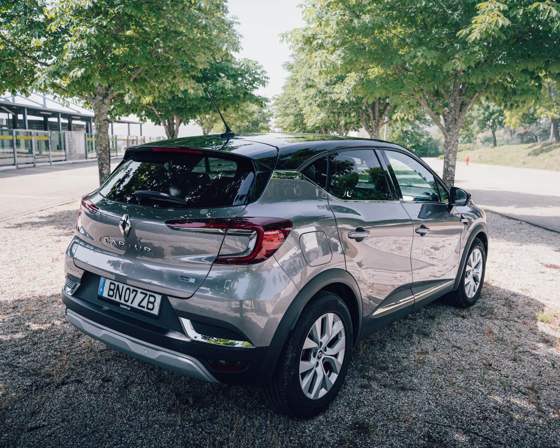Renault Captur E-TECH HYBRID 8