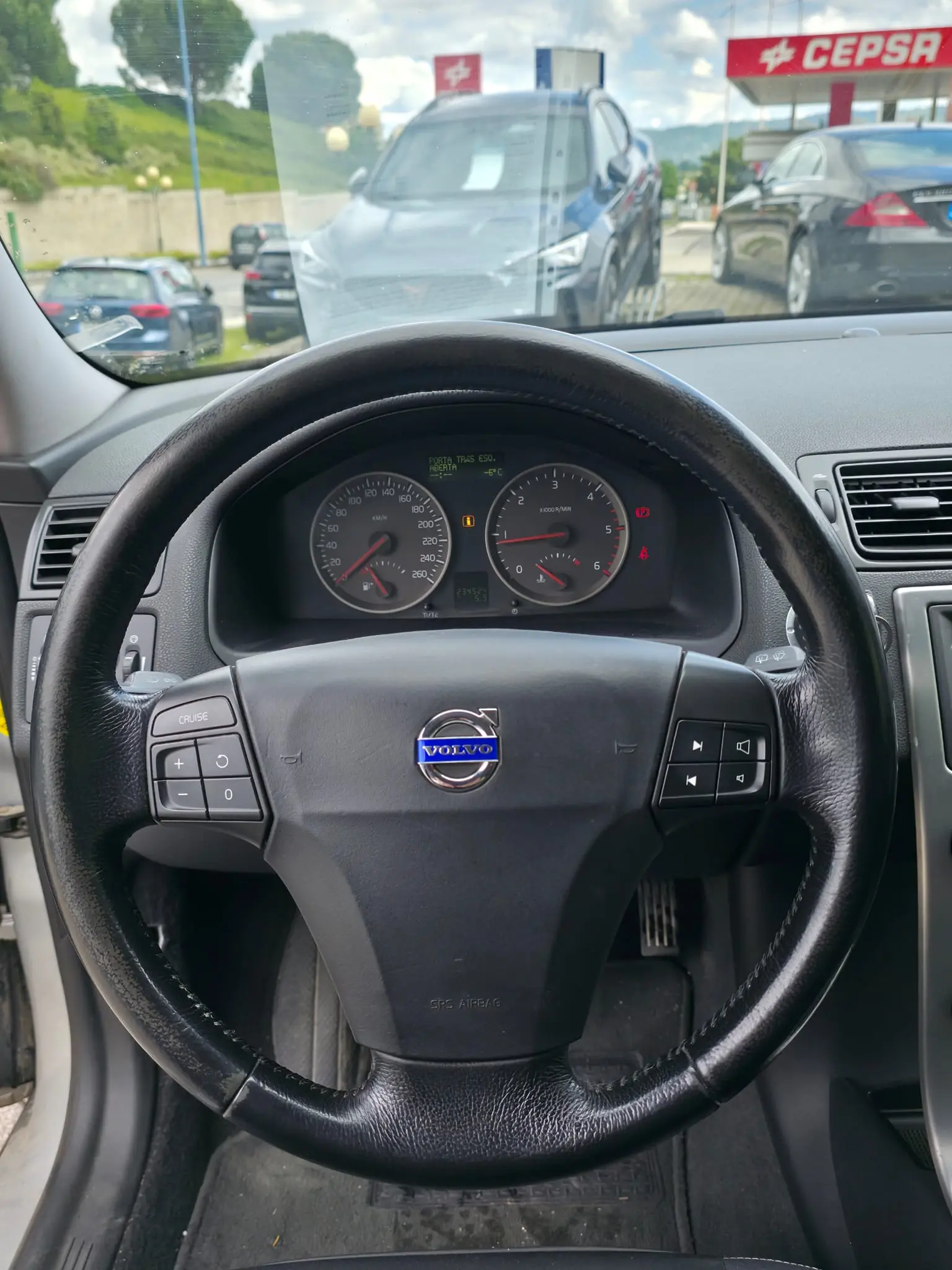 Volvo V50 6