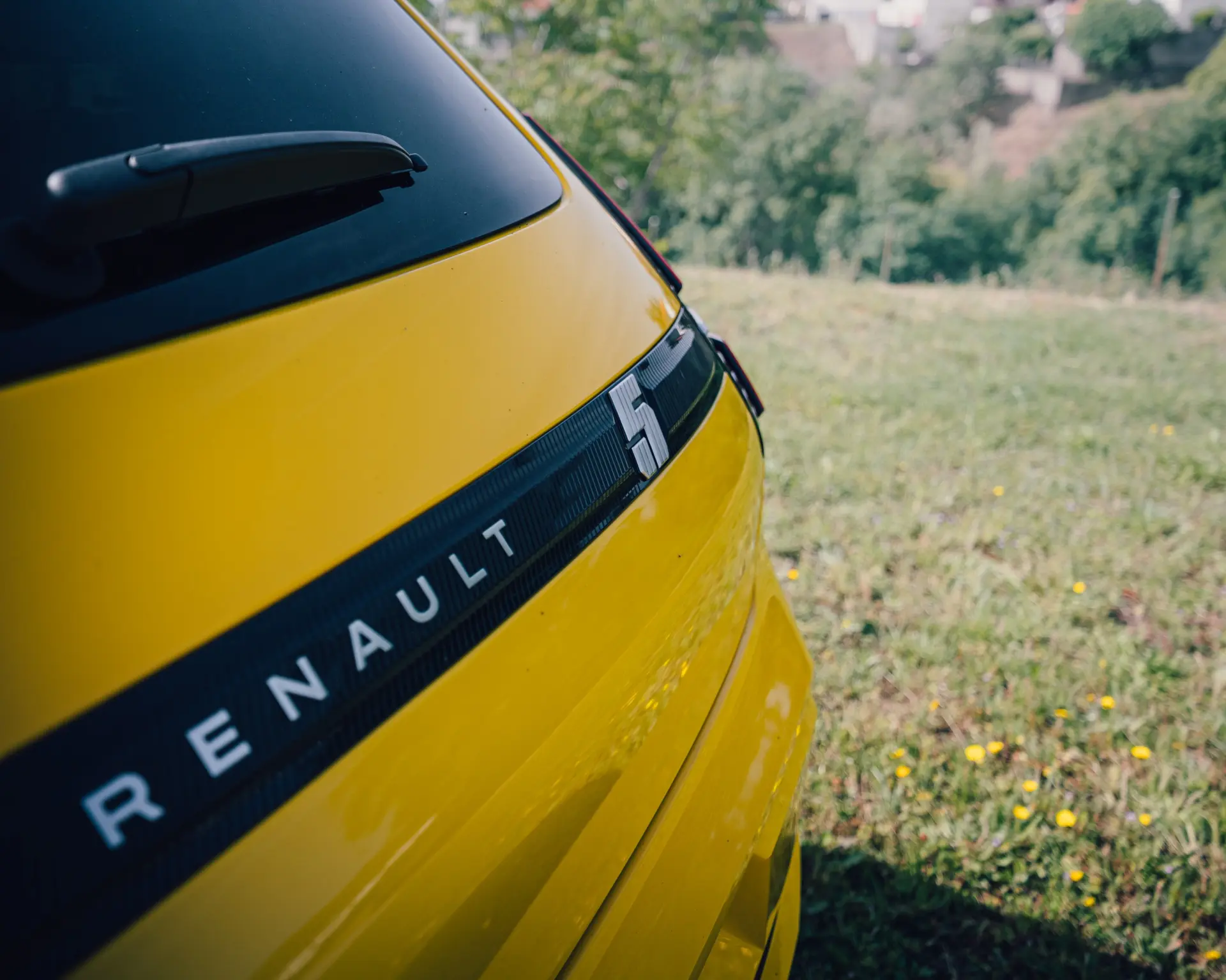 Renault 5 E-Tech 8