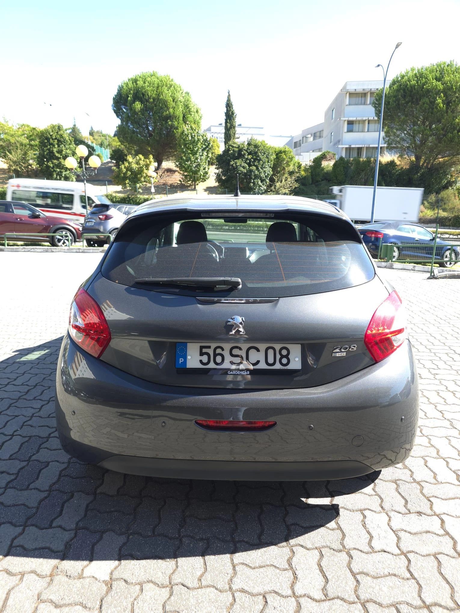 Peugeot 208 C 13