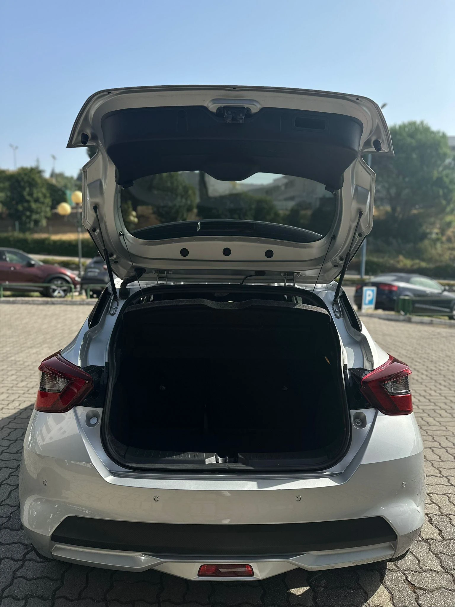 Nissan Micra 5
