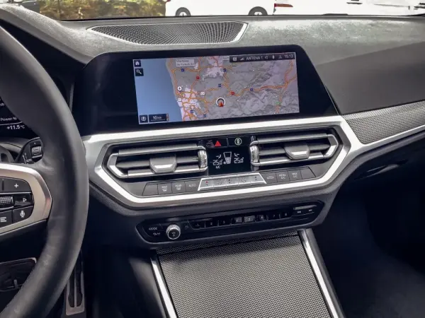 BMW 318 d Pack Desportivo M Auto 5