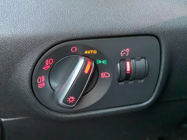 Audi A1 1.6 TDI S-line 17
