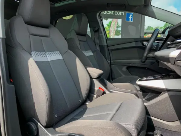 Audi Q4 Sportback e-tron 50 quattro 6