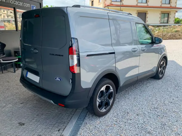 Ford Transit 1.5 TDCi EcoBlue Trend 4