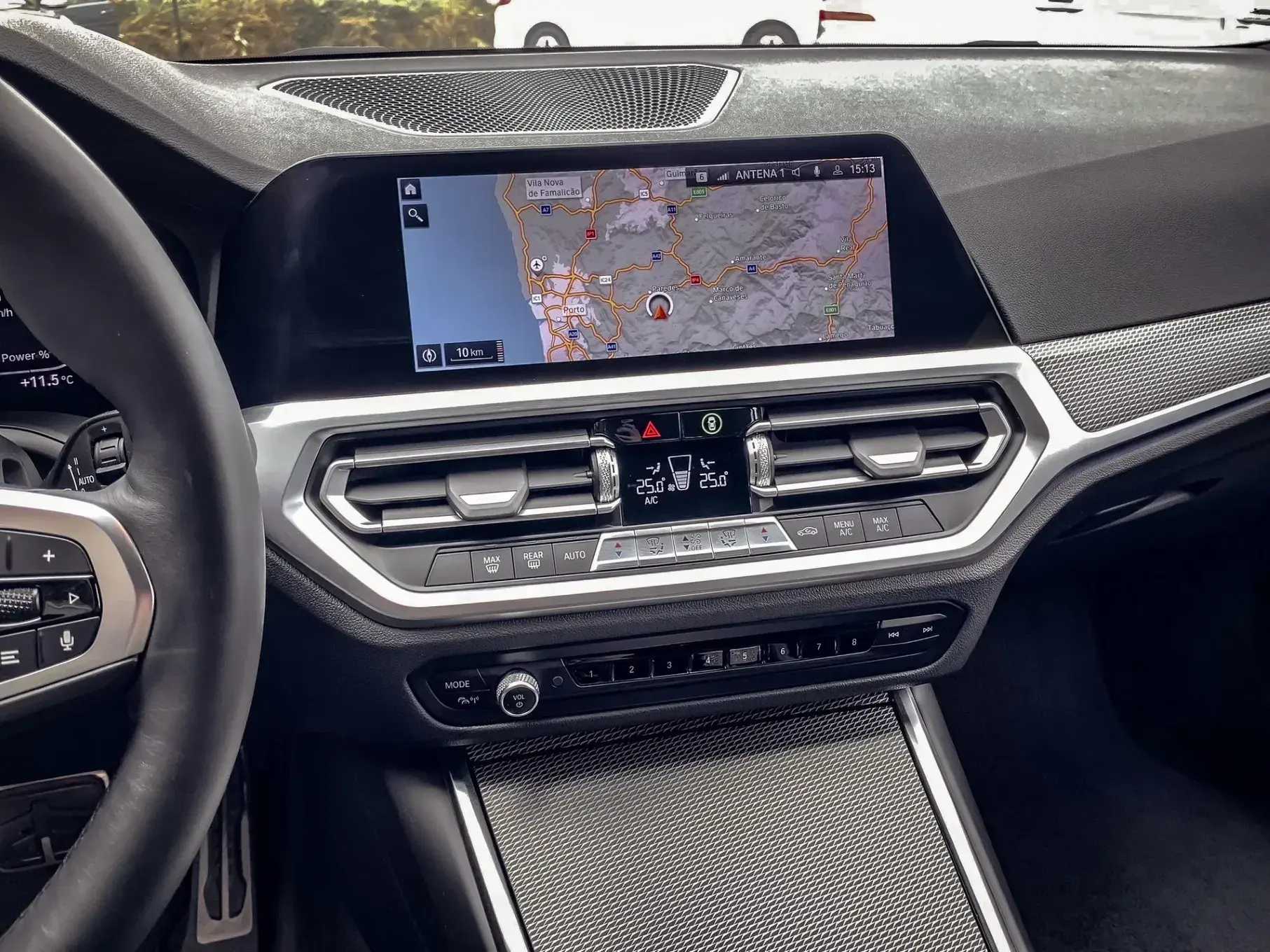 BMW 318 d Pack Desportivo M Auto 5