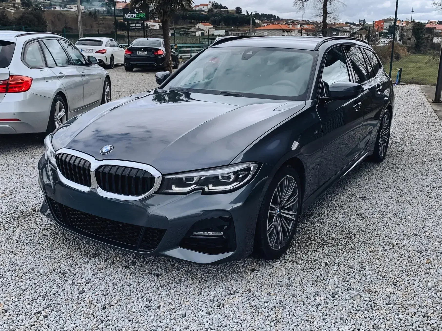 BMW 318 d Pack Desportivo M Auto 9