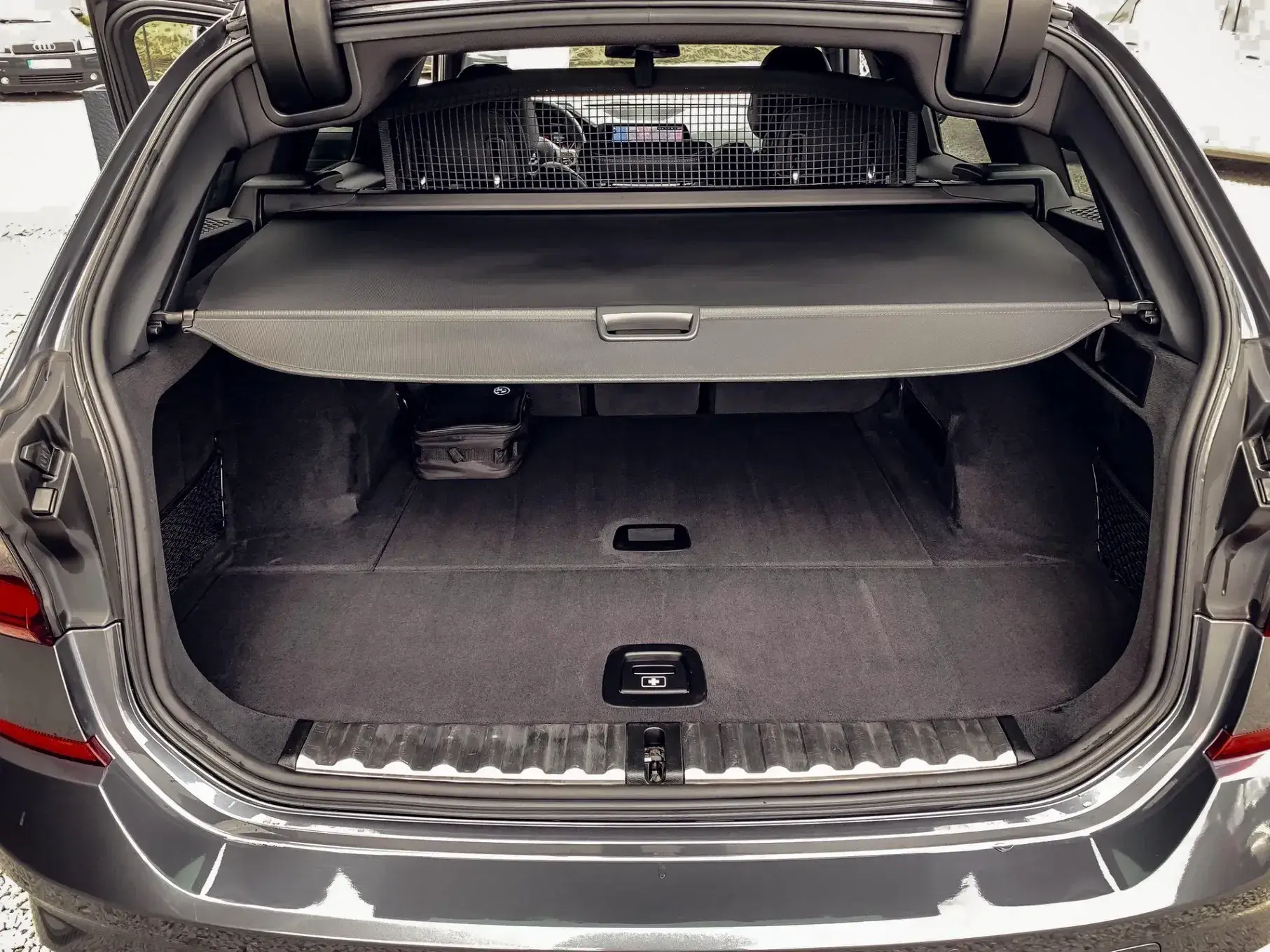 BMW 318 d Pack Desportivo M Auto 8