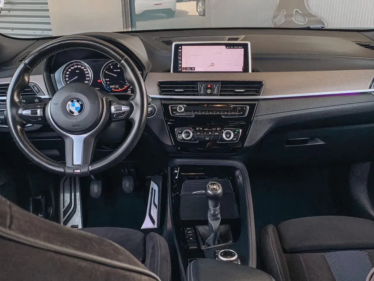 BMW X2 16 d sDrive Pack M 17