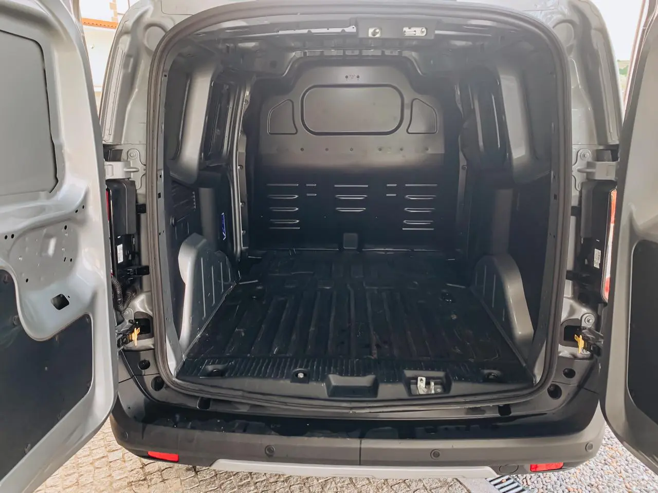 Ford Transit 1.5 TDCi EcoBlue Trend 16