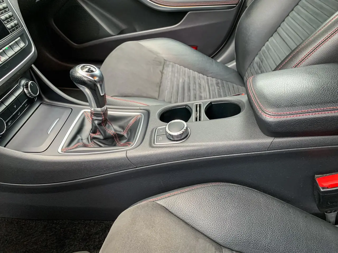 Mercedes-Benz CLA 200 CDi AMG Line 11