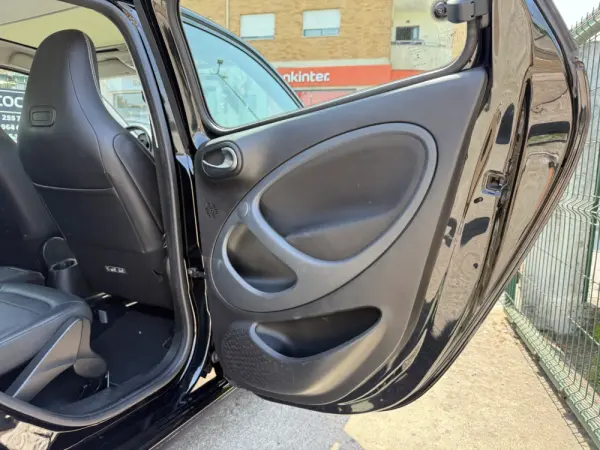 Smart ForFour 0.9 Brabus Xclusive 58